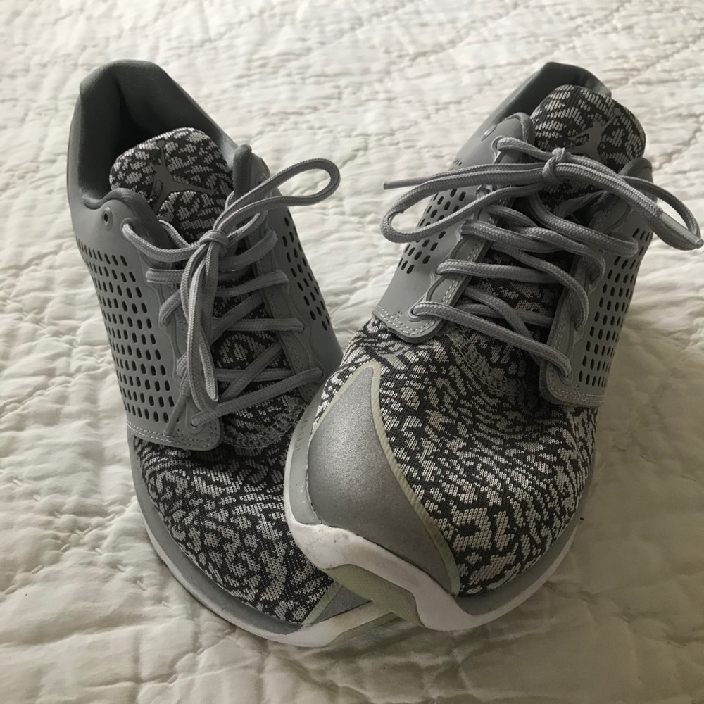 2016 Nike Air Jordan Trainers wolf Grey size 10